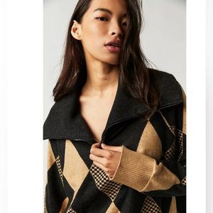 NWOT Free People Lucy Pullover quarter zip sweater. black & tan/khaki. Size XS